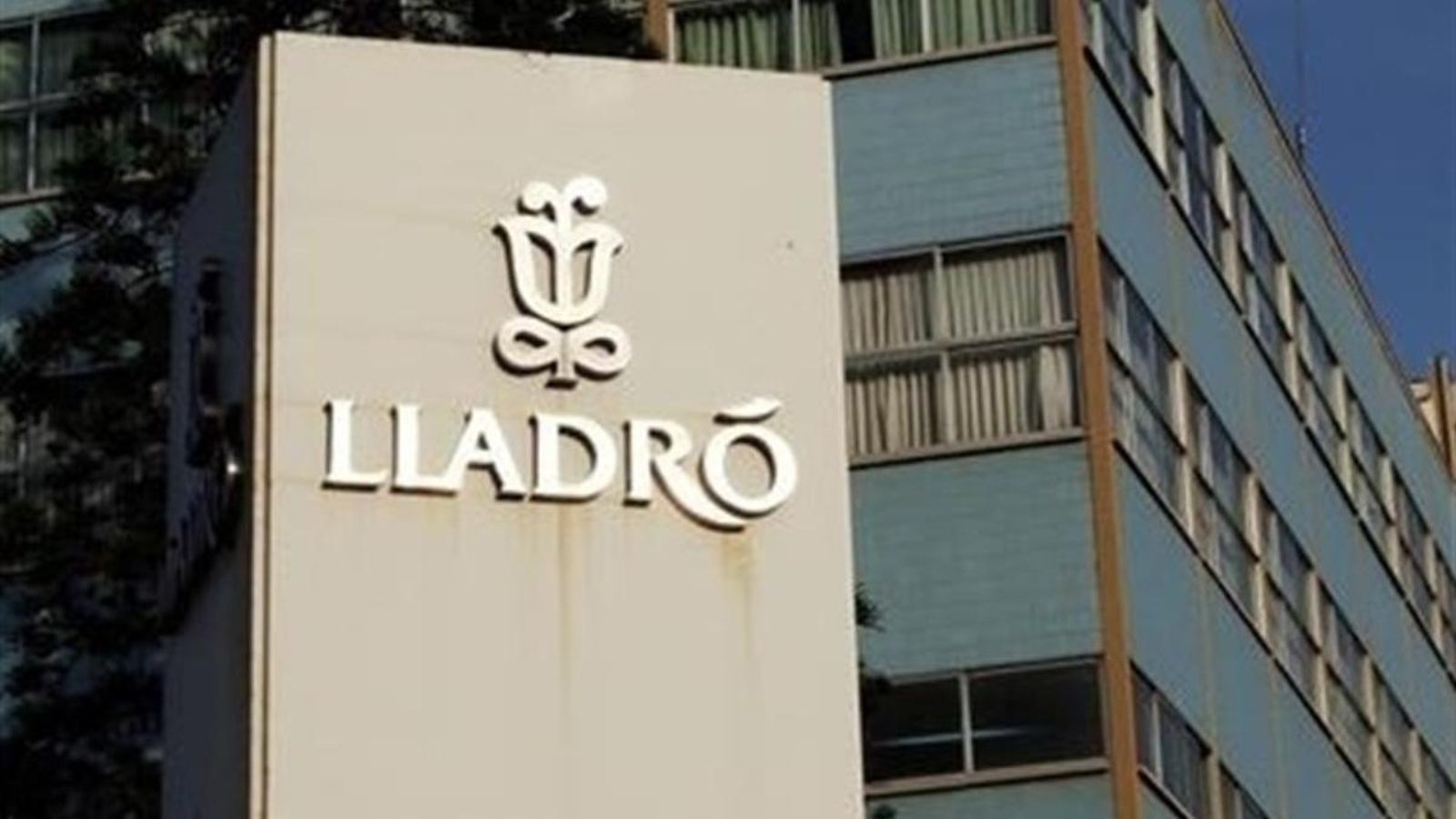 Lladró va deixar d'estar controlada pels tres germans fundadors i es va vendre al gener del 2017
