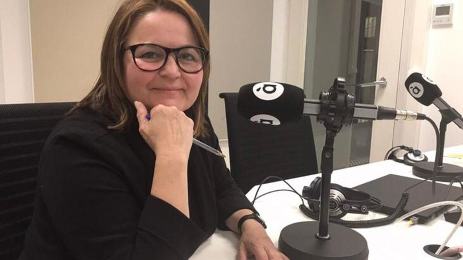 18.11.2020 | Línia de fons: “De puntetes”