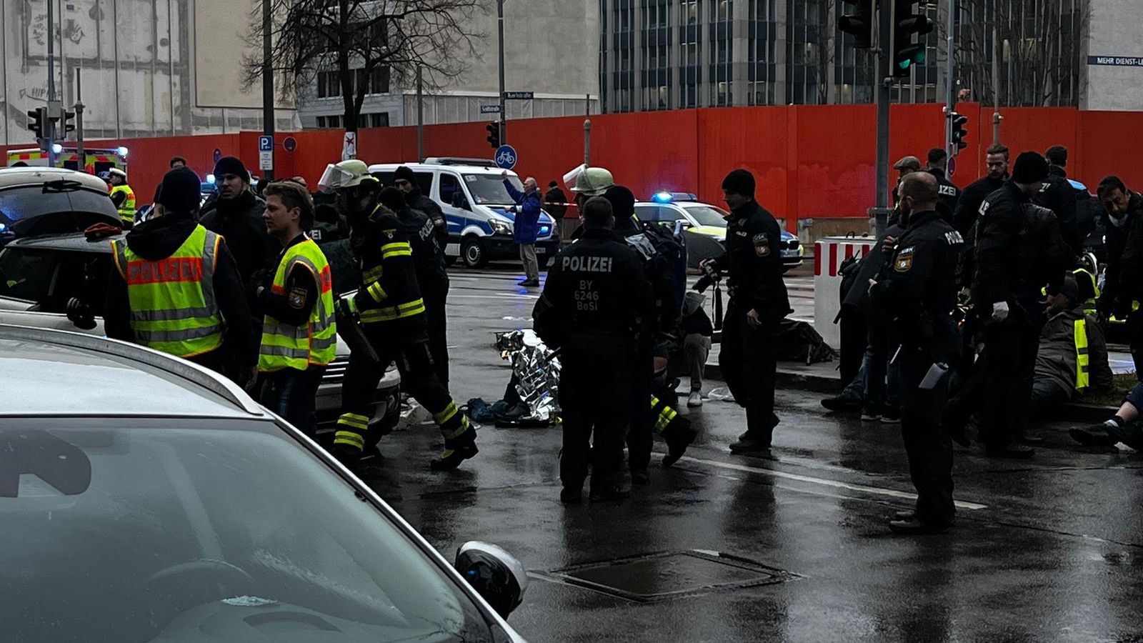 Imatge del dispositiu policial mobilitzat per l'atropellament