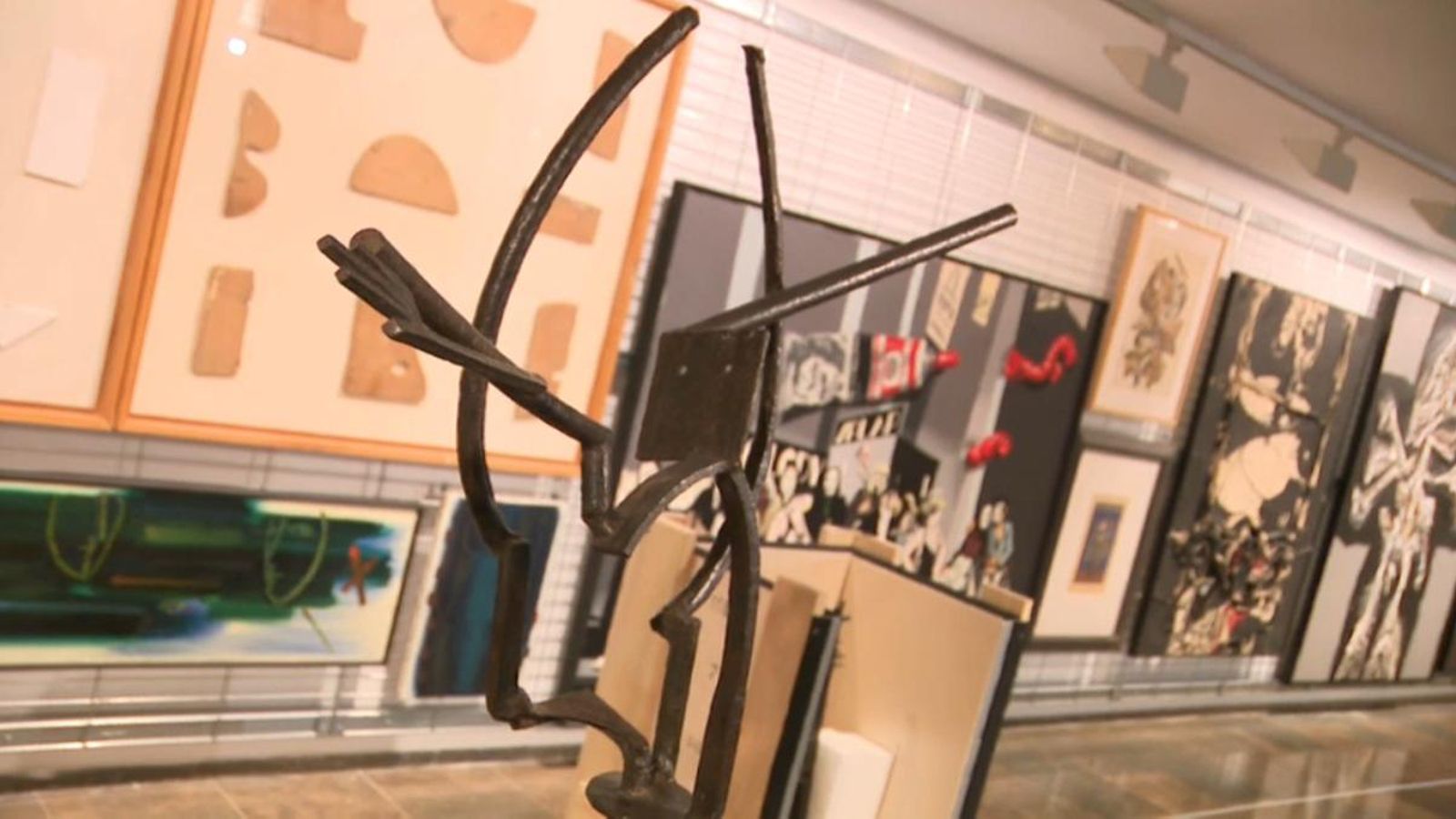 VÍDEO | L\'IVAM celebra el 30 aniversari amb una doble exposició i l\'any 1989 com a fil conductor