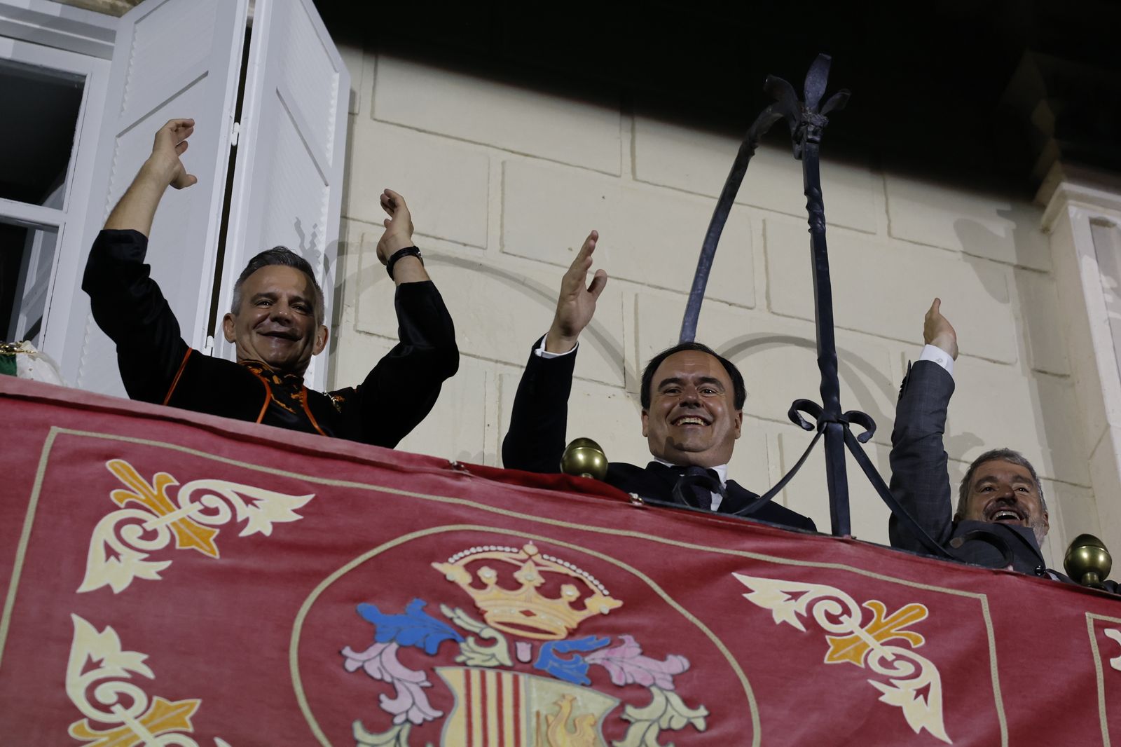 Pérez Llorca assistix a l'Exposició Pública de l'Ensenya de l'Oriol a Orihuela