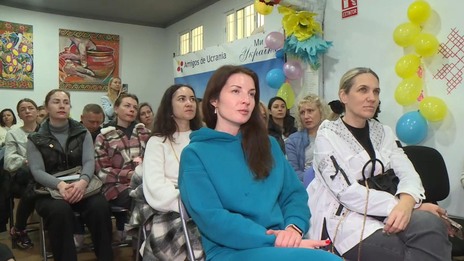 Dones ucraïneses en la Casa d'Ucraïna d'Alacant