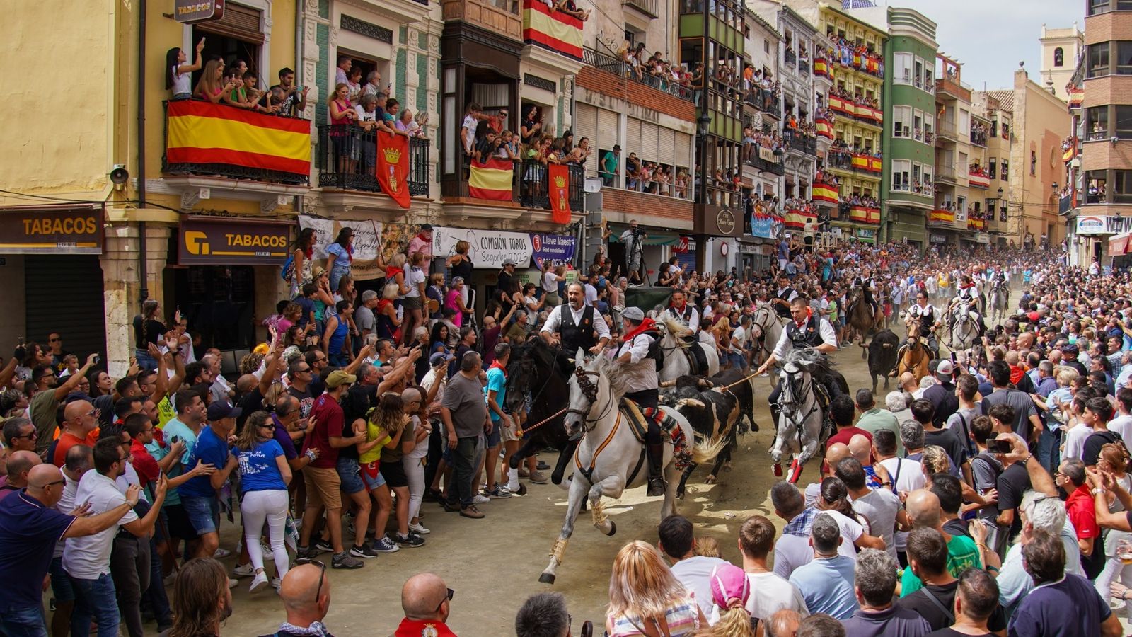 EuropaPress 5420692 segunda entrada toros caballos segorbe