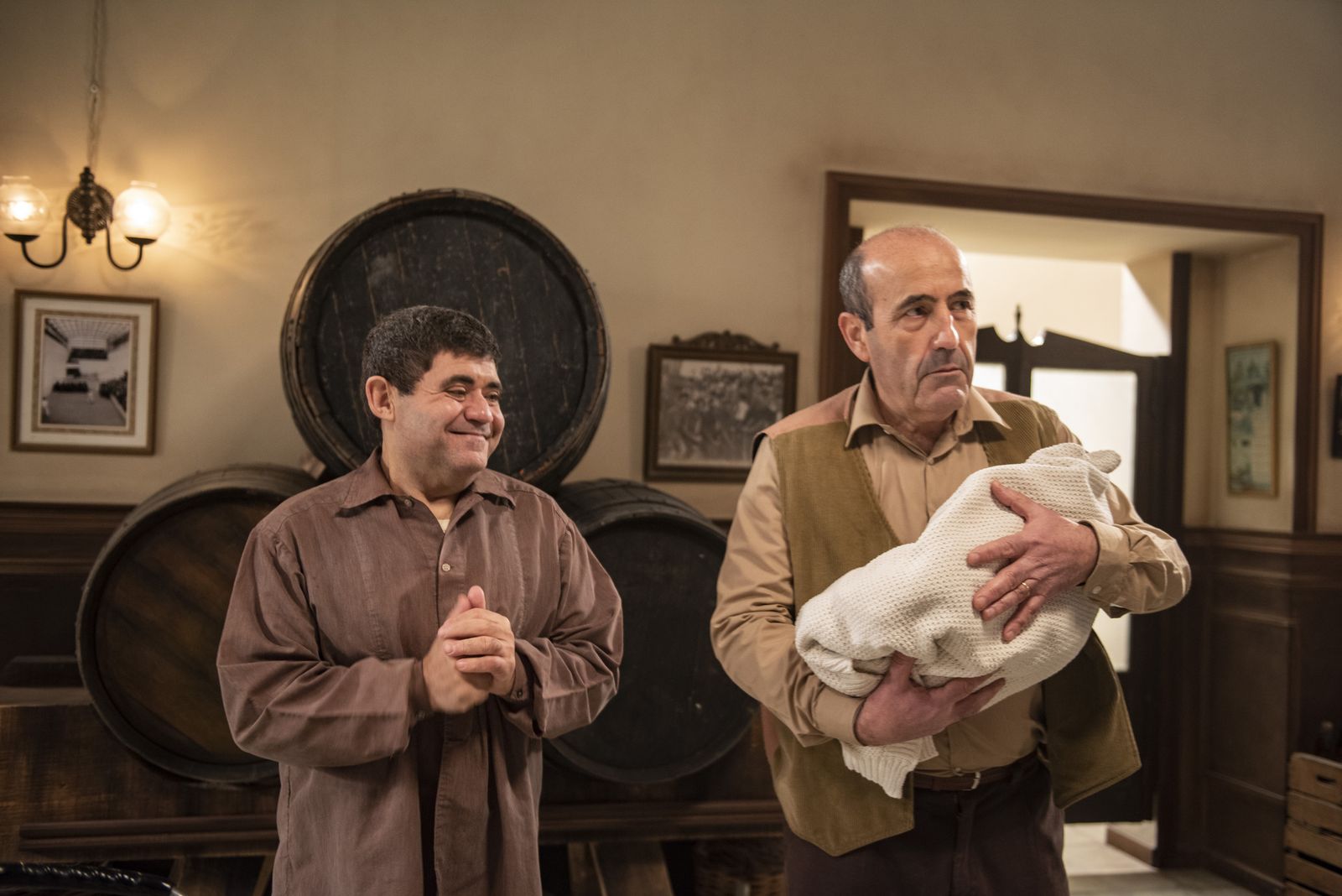 Tots els capítols es troben al web d'À Punt