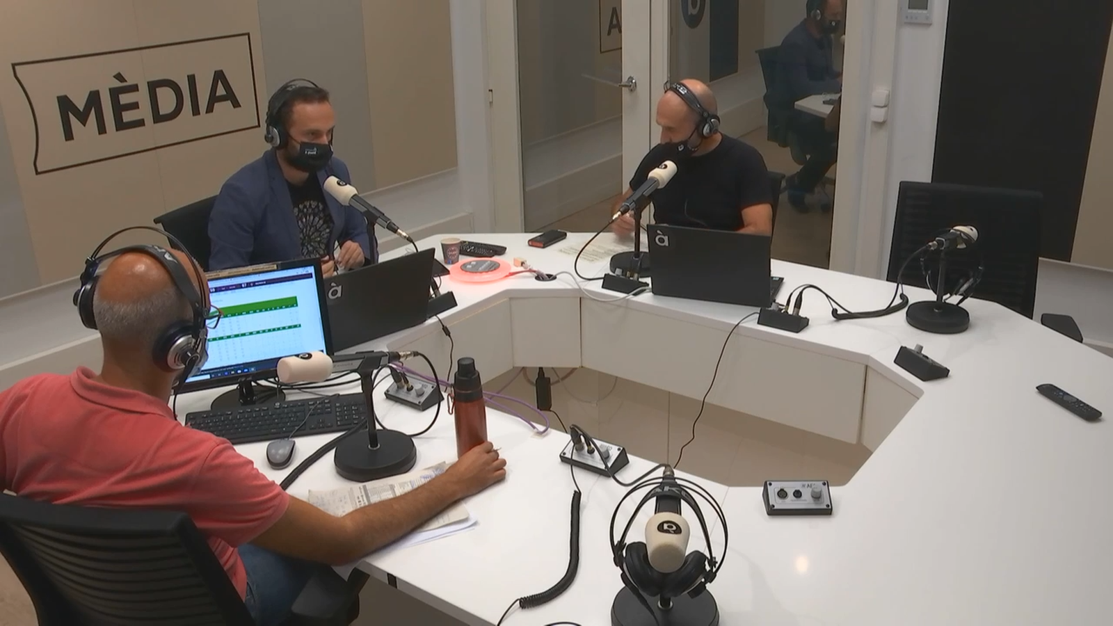 14.10.2021 | Línia de fons | Streaming
