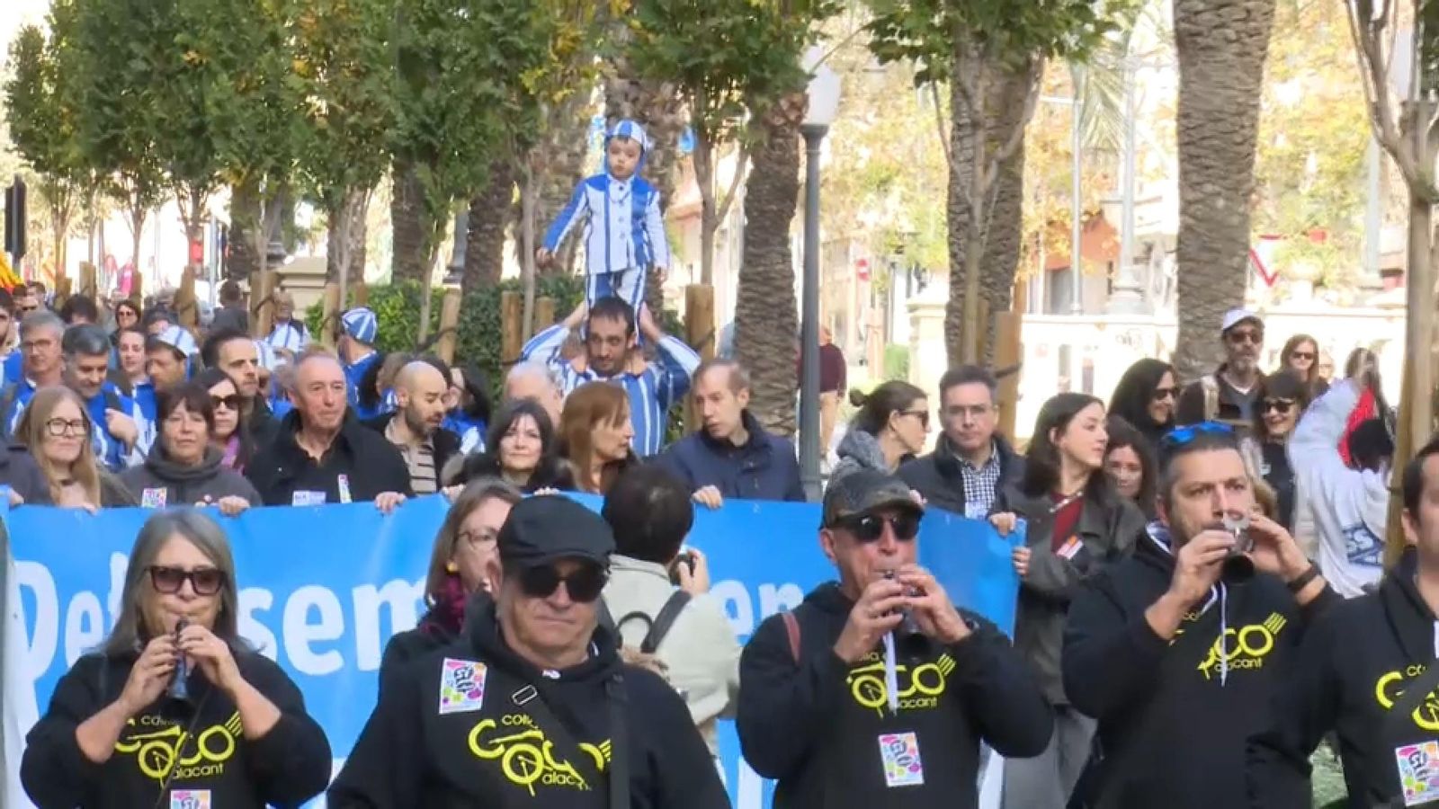 Manifestació en defensa de la llengua a Alacant