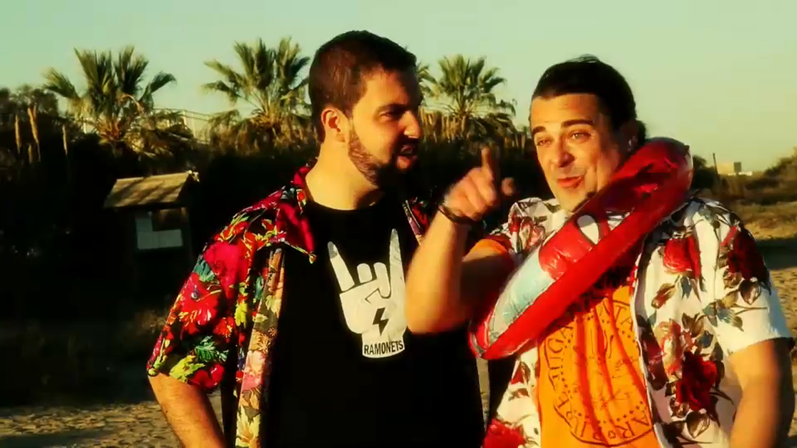 Urbano Madrigal, a la dreta, en una actuació dels Ramonets