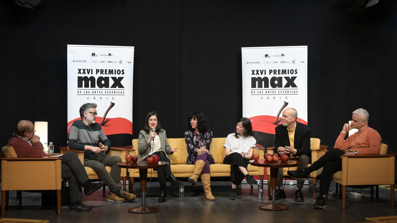 Trobada amb els finalistes valencians en els XXVI Premis Max de les Arts Escèniques