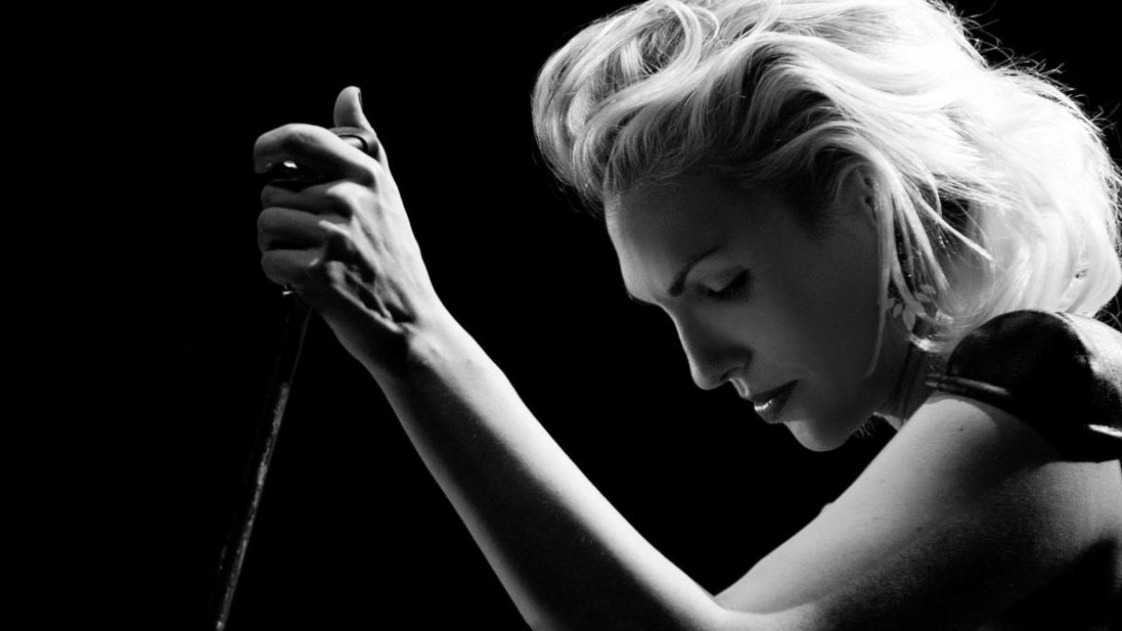 La cita amb Karen Souza, aquest dissabte dia 13, a les 23:00 hores, al castell de Xàtiva