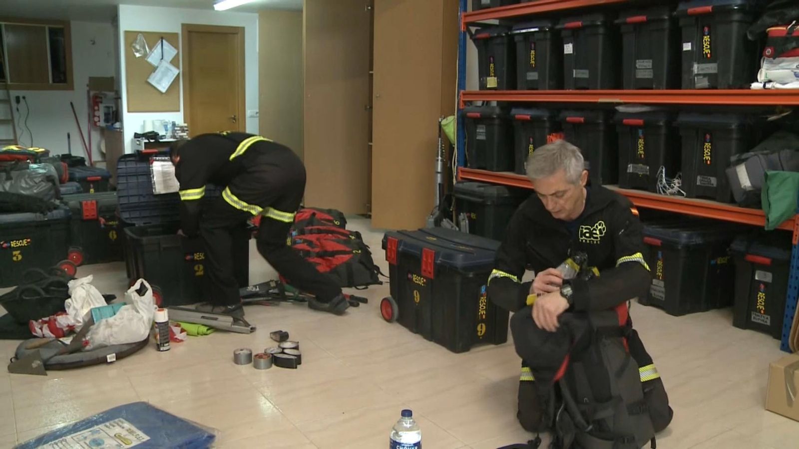 Els efectius de rescat d'Invertenció Ajuda i Emergències preparen el viatge a Turquia