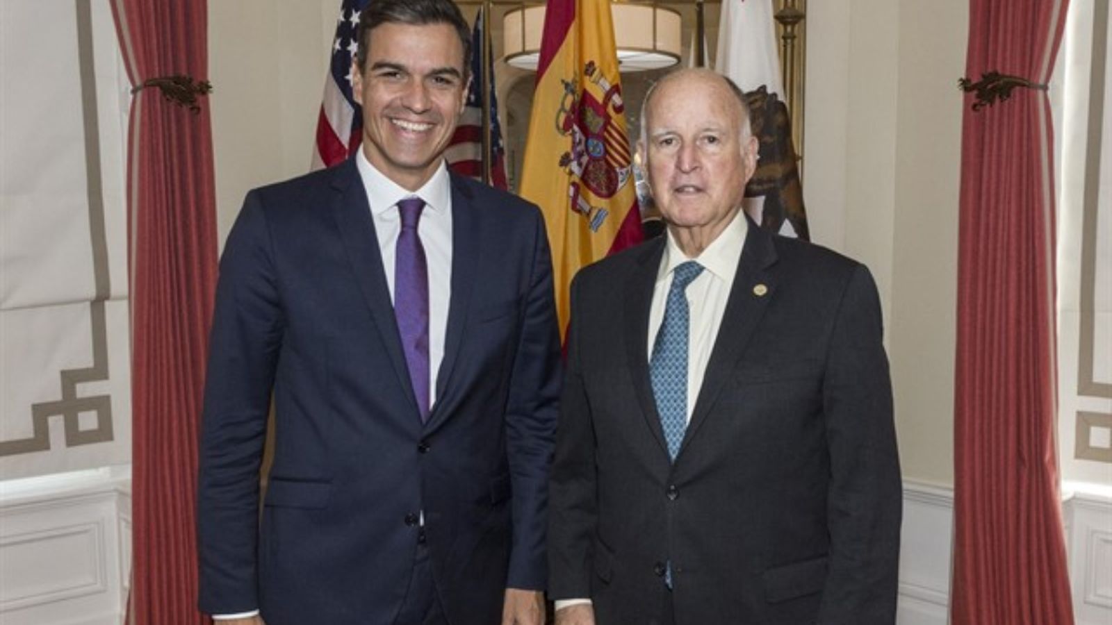 El governador de Califòrnia anima Sánchez a liderar les energies renovables en la UE