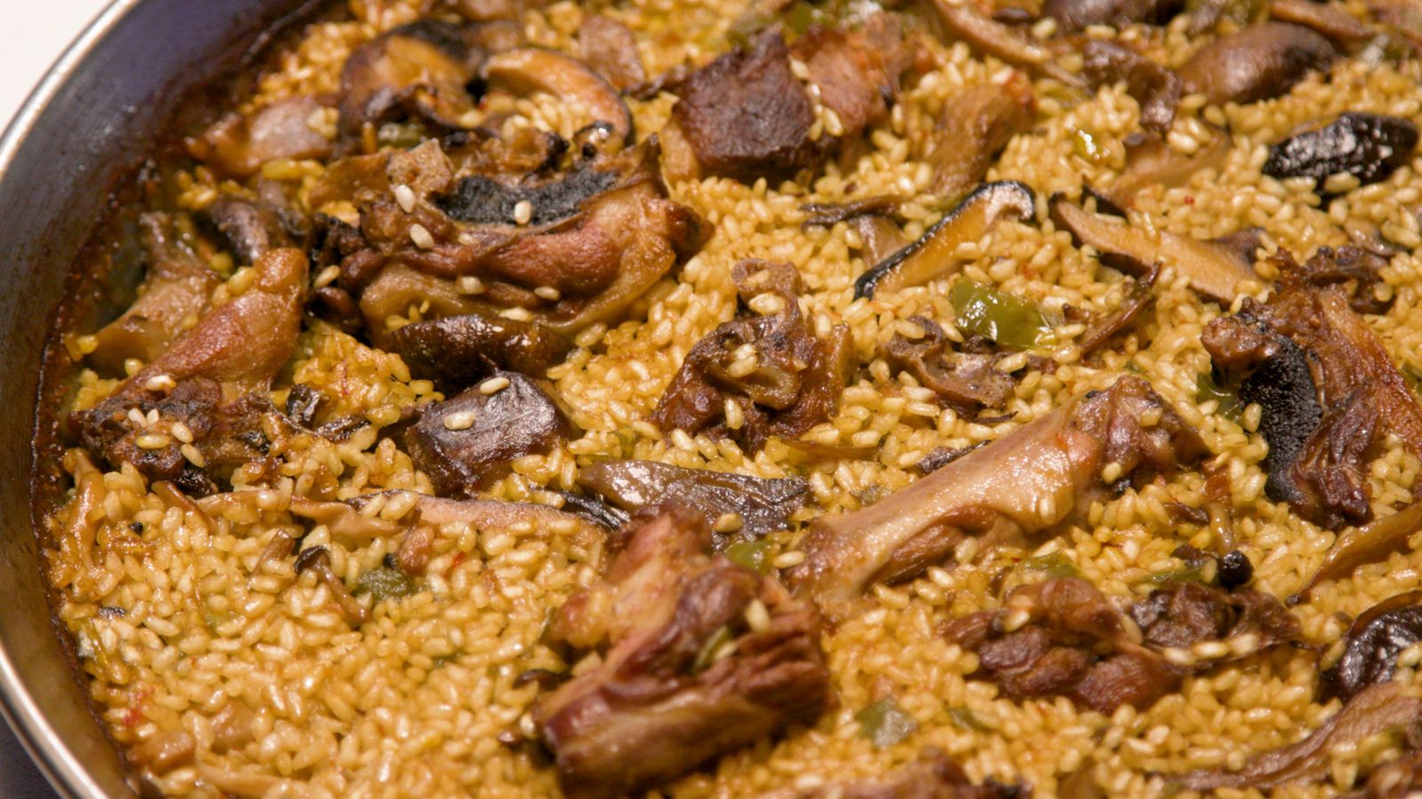 Arròs amb ànec i bolets