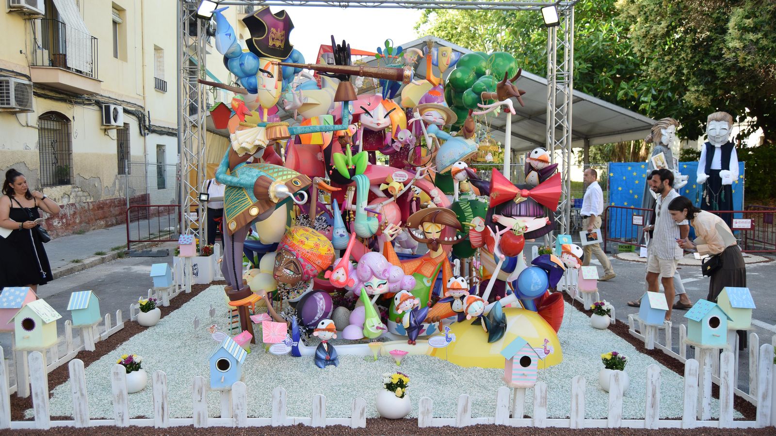 La foguera infantil d'Angeles Felipe Bergé ha guanyat el tercer premi d'Especial