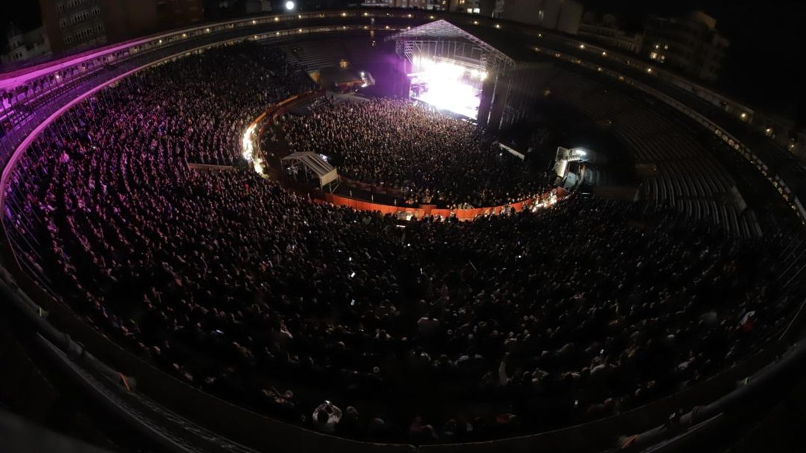 La Fúmiga crema València amb la presentació de 'Fotosíntesi'
