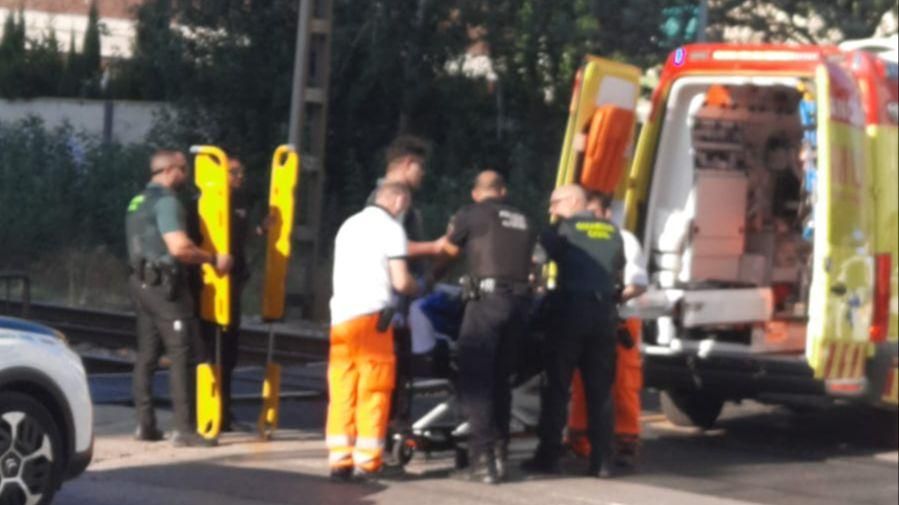 Un home ferit greu en ser atropellat per un tren a Alfafar Un home ferit greu en ser atropellat per un tren a Alfafar
