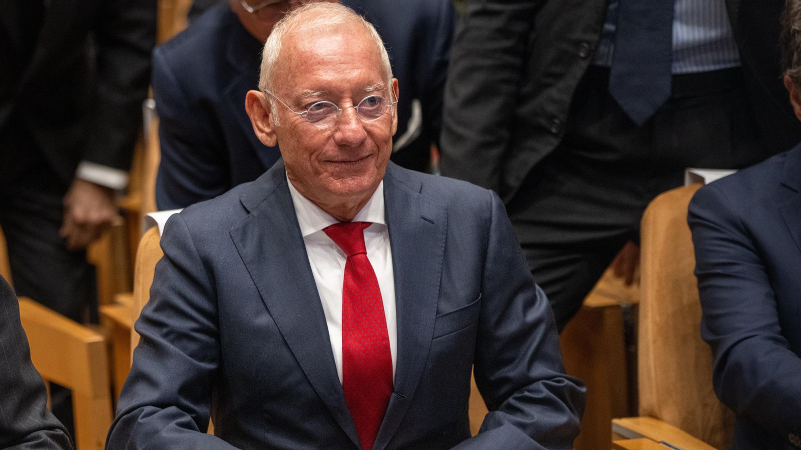 El president i fundador de Mango, Isak Andic, durant l'acte de lliurament del VIII Premi Regne d'Espanya a la Trajectòria Empresarial (Iese)