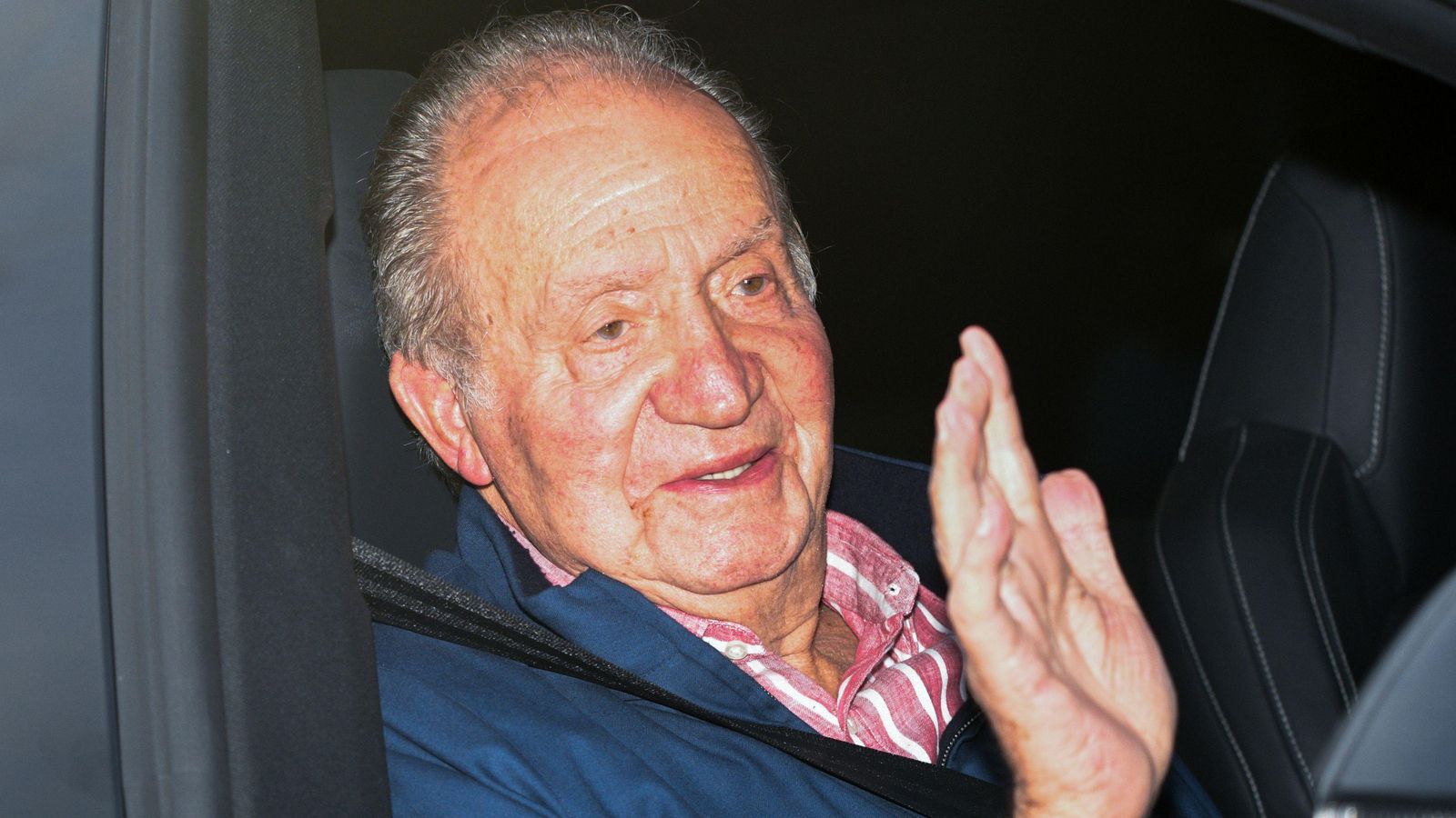 El Rei emèrit a la seua eixida de la Zarzuela després de la seua trobada amb el Rei Felip VI