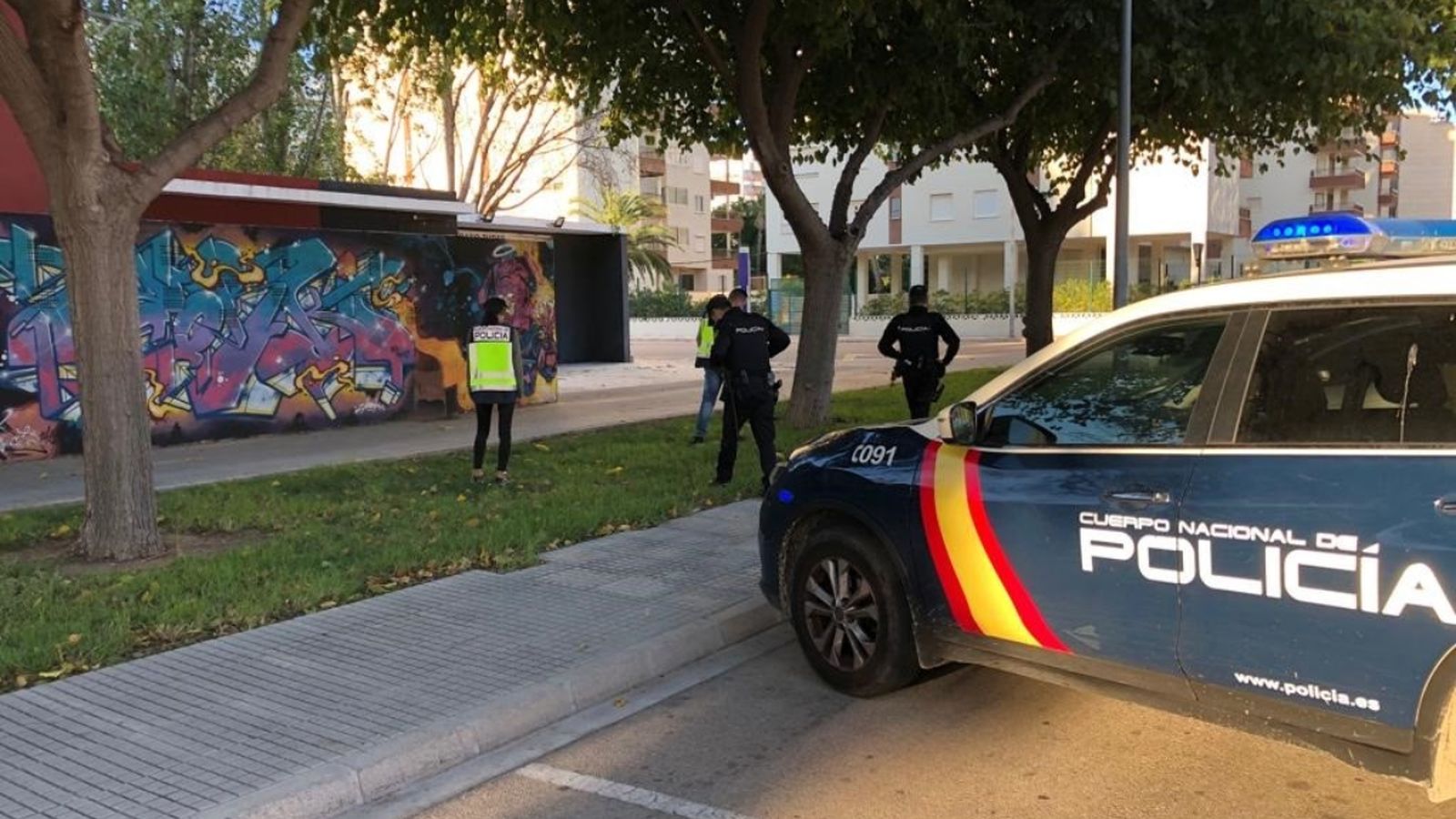 Agents de la Policia Nacional en un dispositiu de vigilància en una imatge d'arxiu