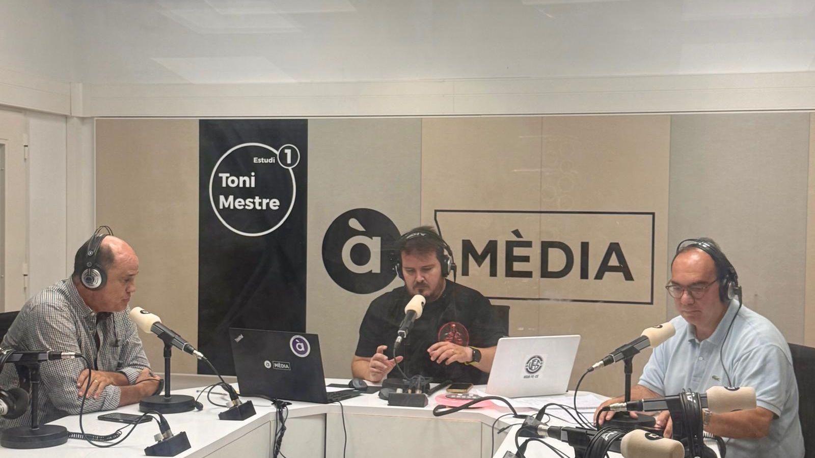 Punt a punt dirigit per Luis Urrutia oferix dotze hores seguides d'emissió el cap de setmana