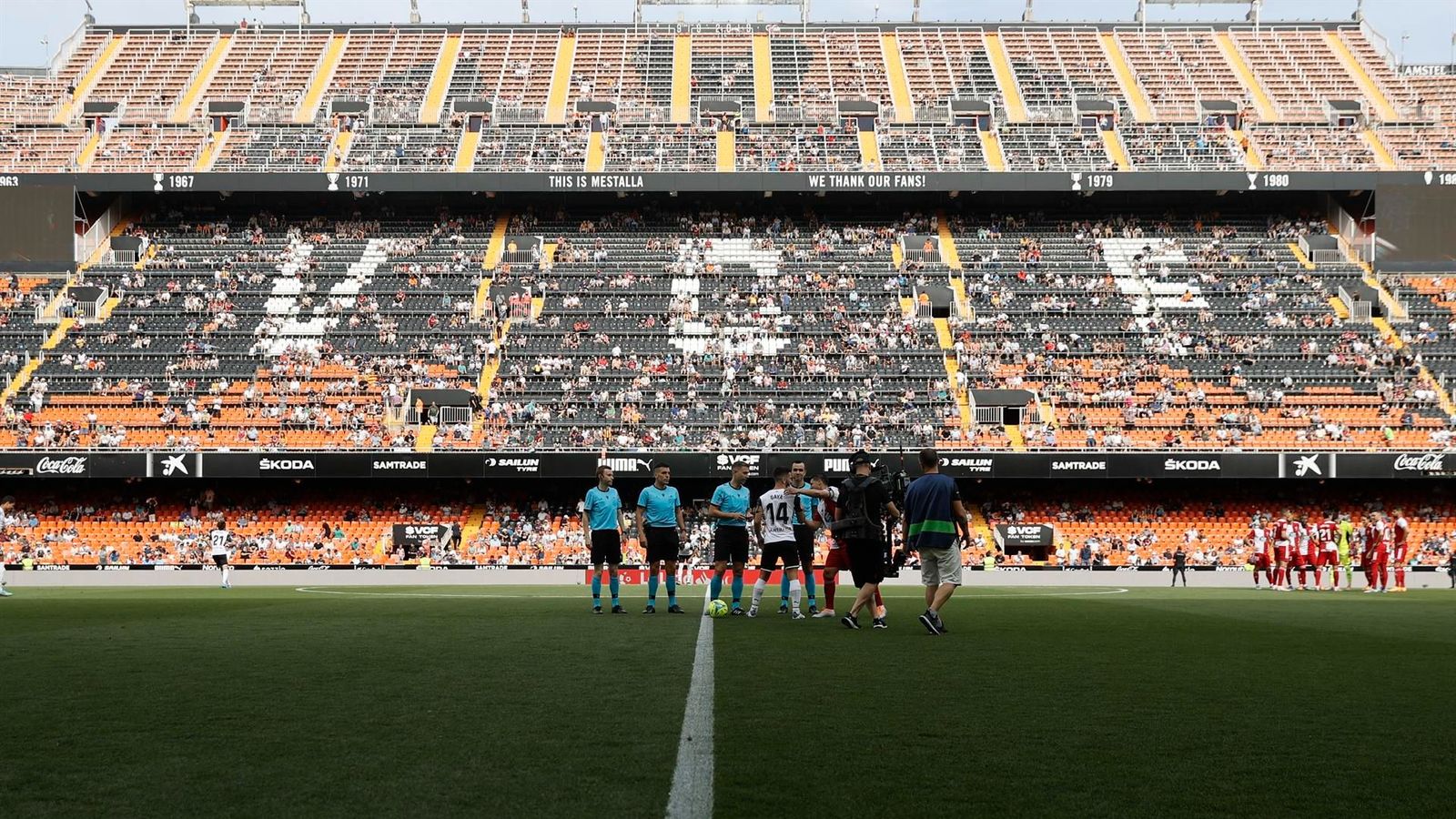 L'aspecte de Mestalla, pràcticament buit