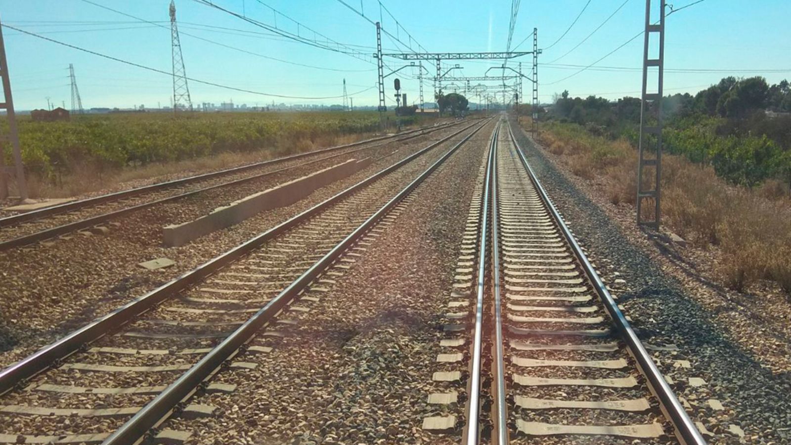 Adif adjudica per més de 600.000 euros serveis vinculats a les obres d\'electrificació de la línia Sagunt-Terol-Saragossa