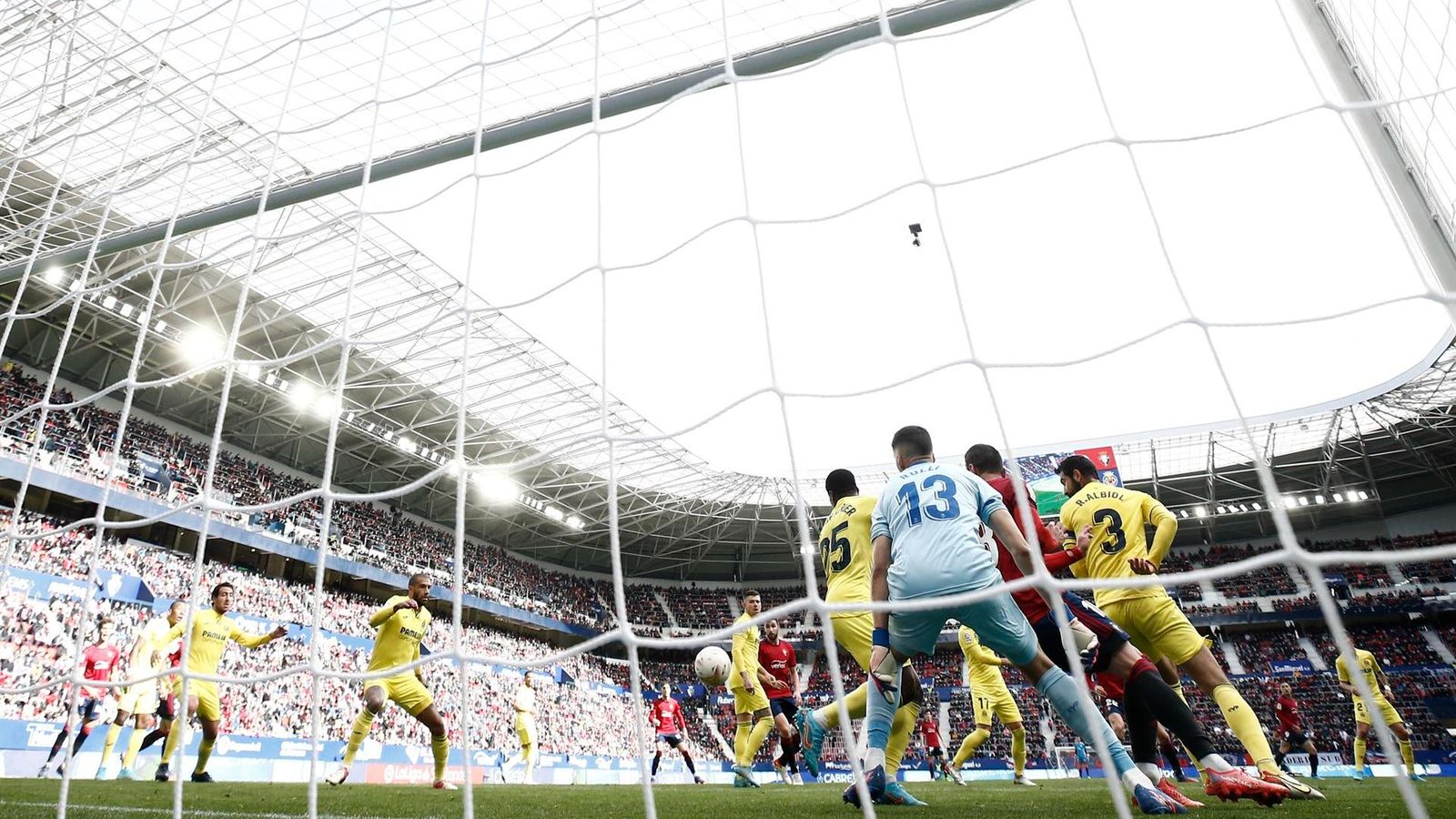 Rulli tracta d'aturar una pilota