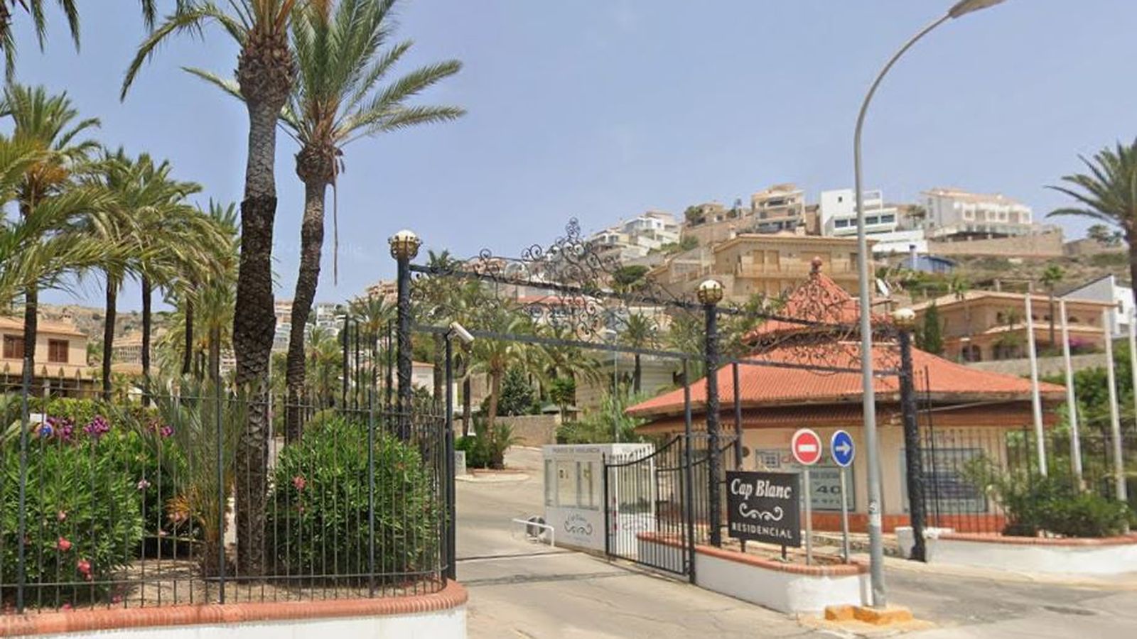 Entrada a l'urbanització Cap Blanc, en una imatge d'arxiu