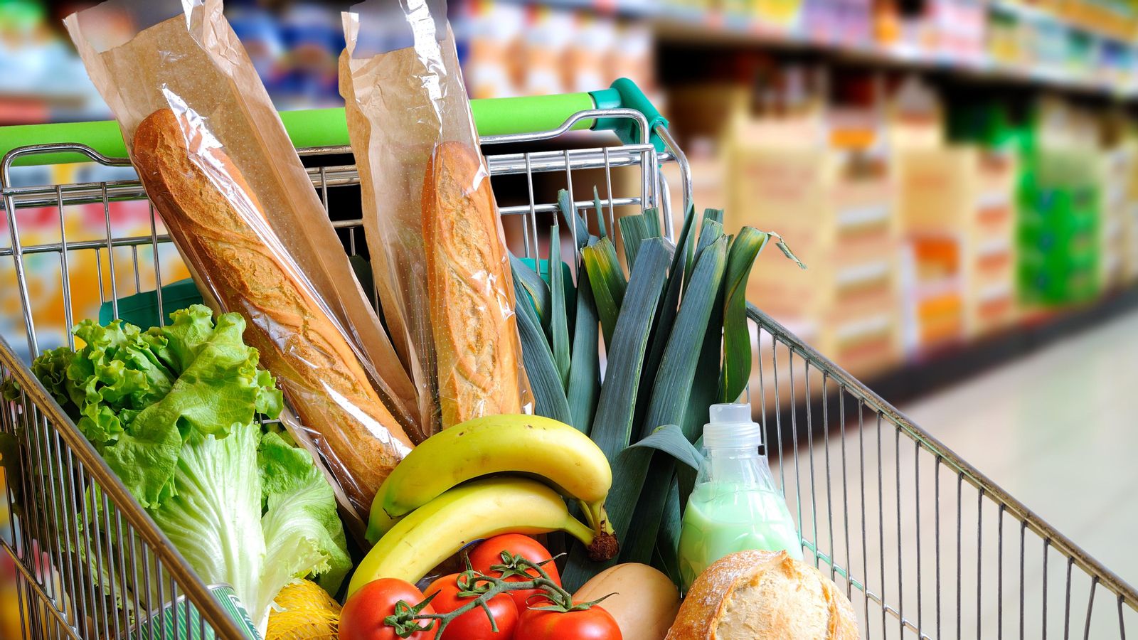 Imatge d'arxiu d'una cistella de la compra