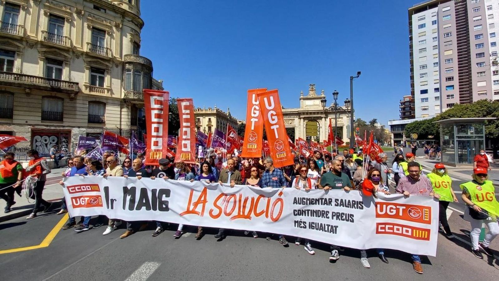 Imatge de portada: manifestació convocada pel Primer de Maig a València