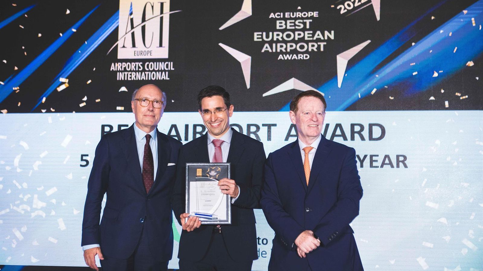 El director de l'aeroport de València arreplega el guardó d'ACI