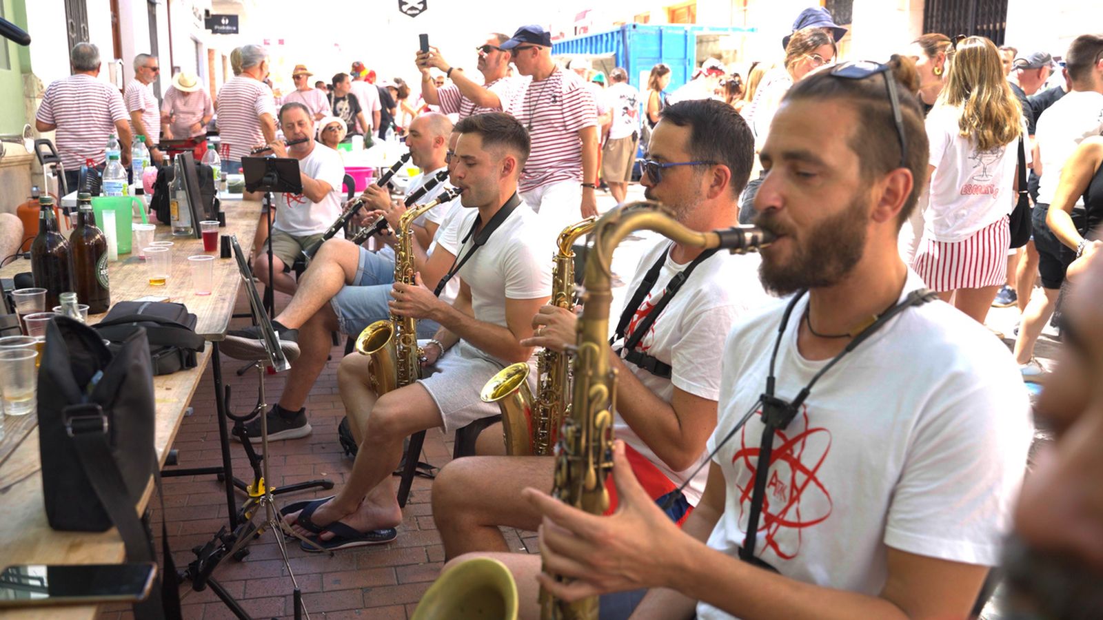 A Oliva no hi ha festa sense música i això ho podrem comprobar en el 'Terra de festes' del dilluns en À Punt