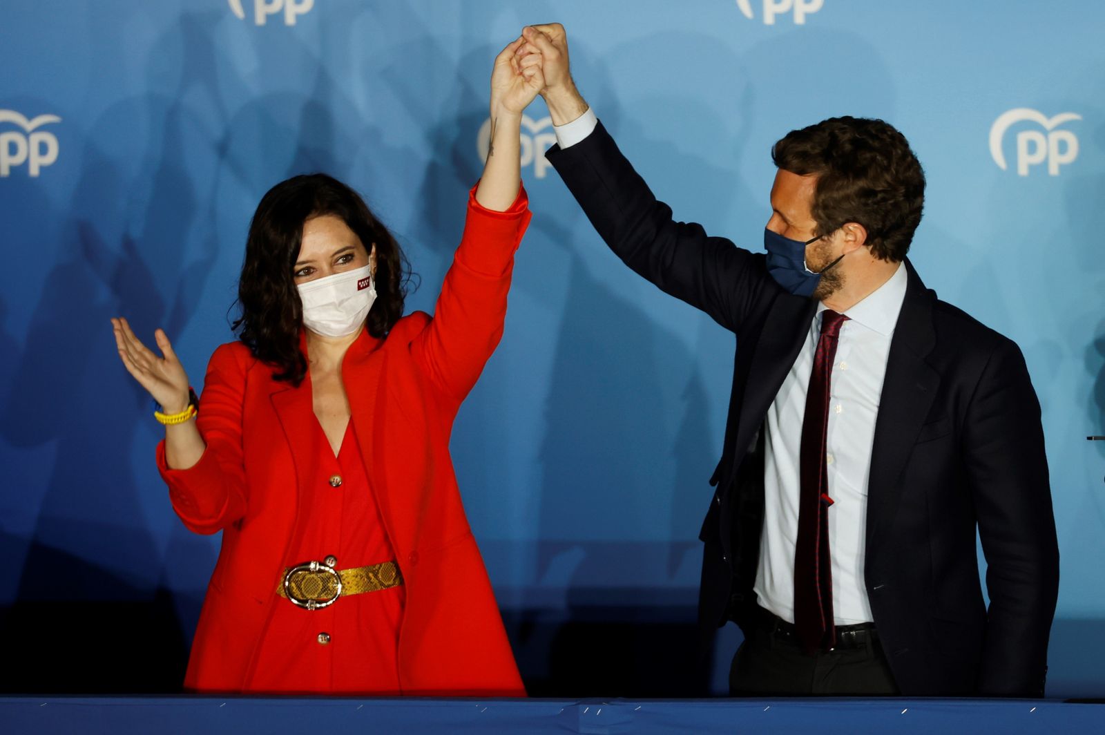Casado i Ayuso celebren resultat electoral