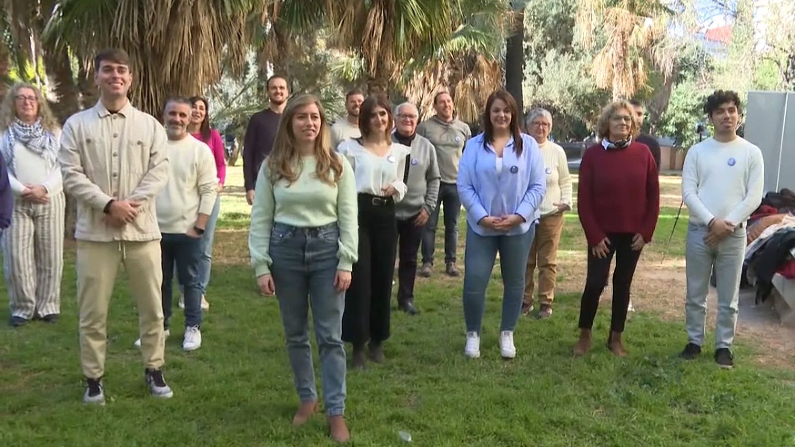 María Teresa Pérez, segona per l'esquerra, amb l'equip que integra la seua candidatura a les primàries de Podem