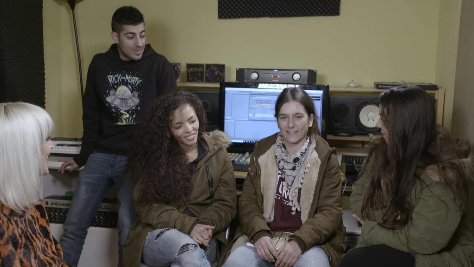 Dandy vs. Machete en boca