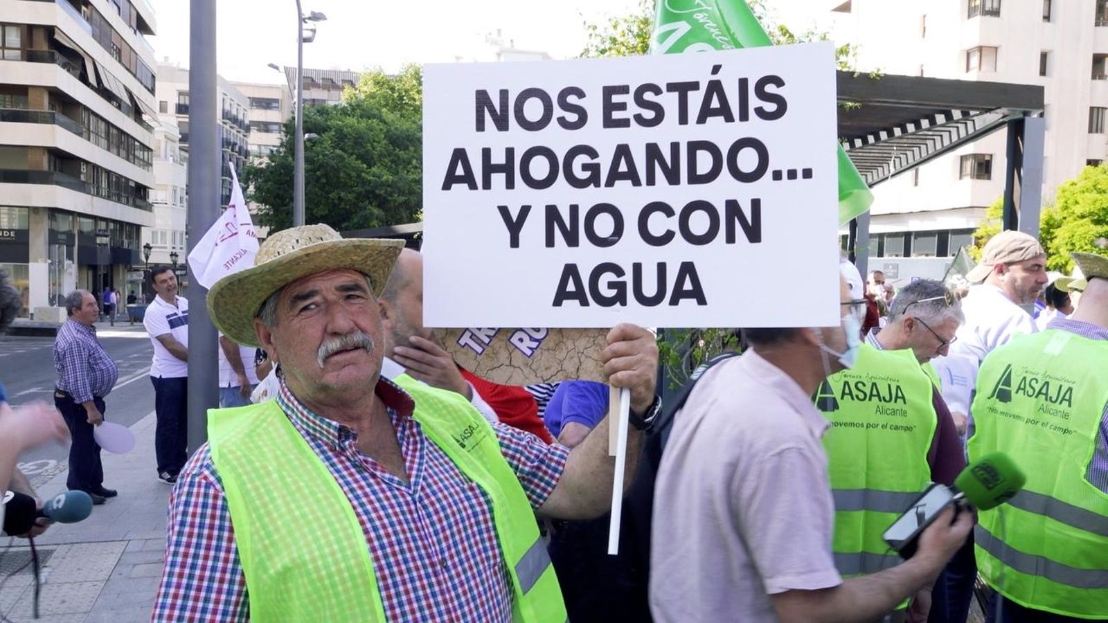 Zoom posa xifres a les conseqüències de la retallada del transvasament