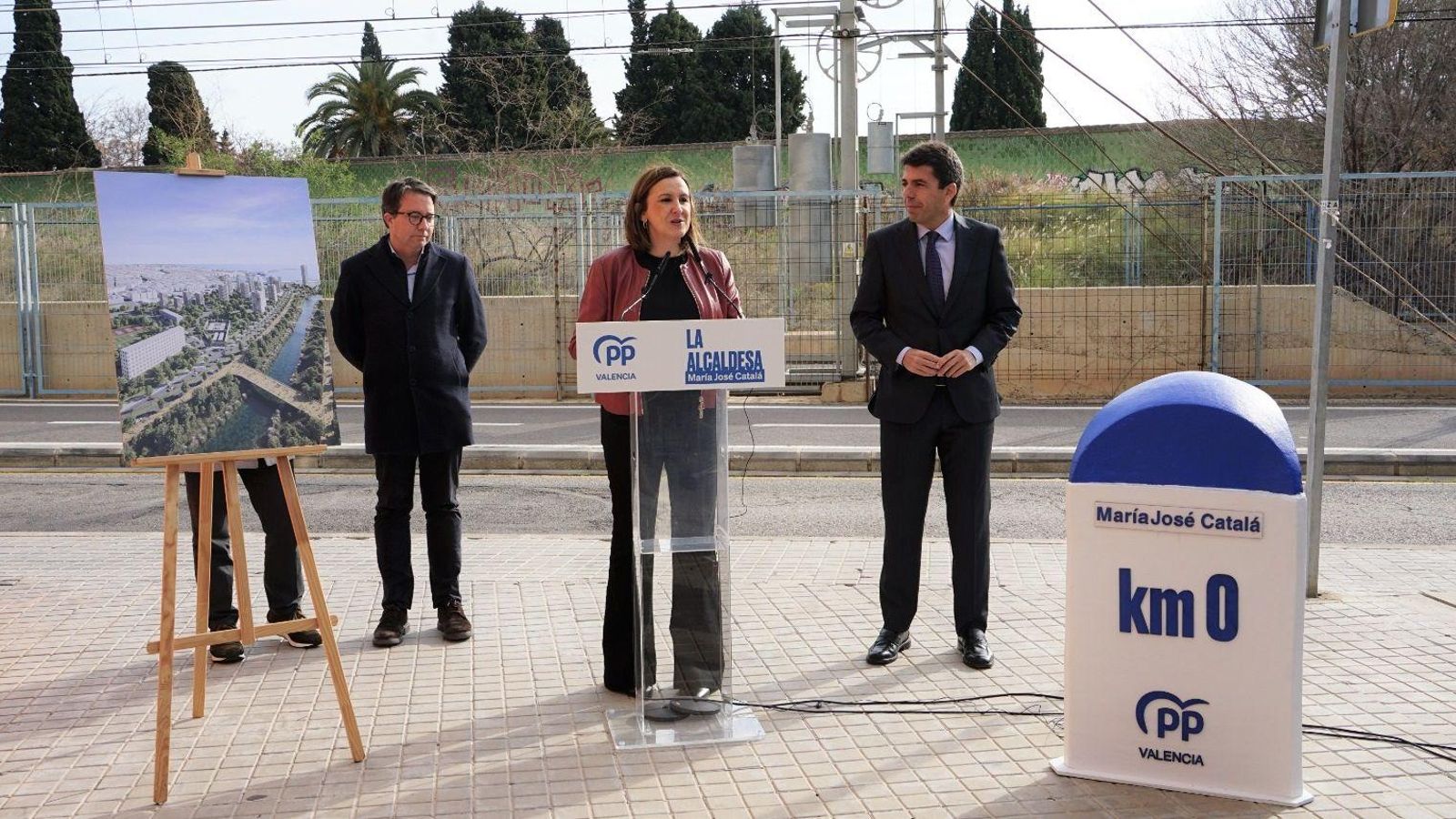 Catalá i Mazón en la a presentació de la iniciativa d'eixample marítim de València