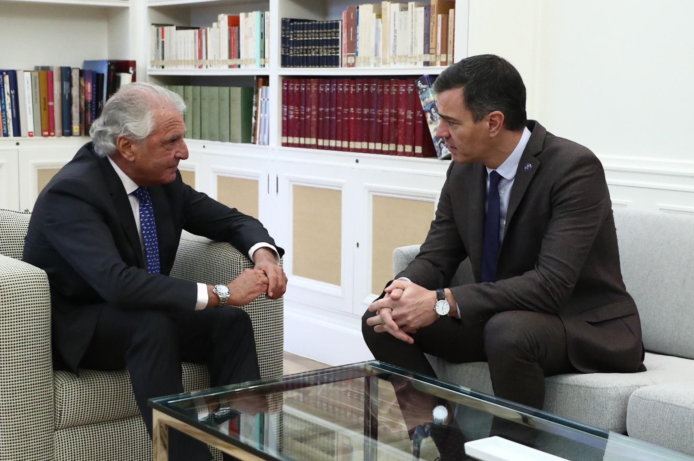 Pedro Sánchez reunit amb el president de la Federació de Comunitats Jueves a Espanya, Isaac Benzaquen Pedro Sánchez reunit amb el president de la Federació de Comunitats Jueves a Espanya, Isaac Benzaquen