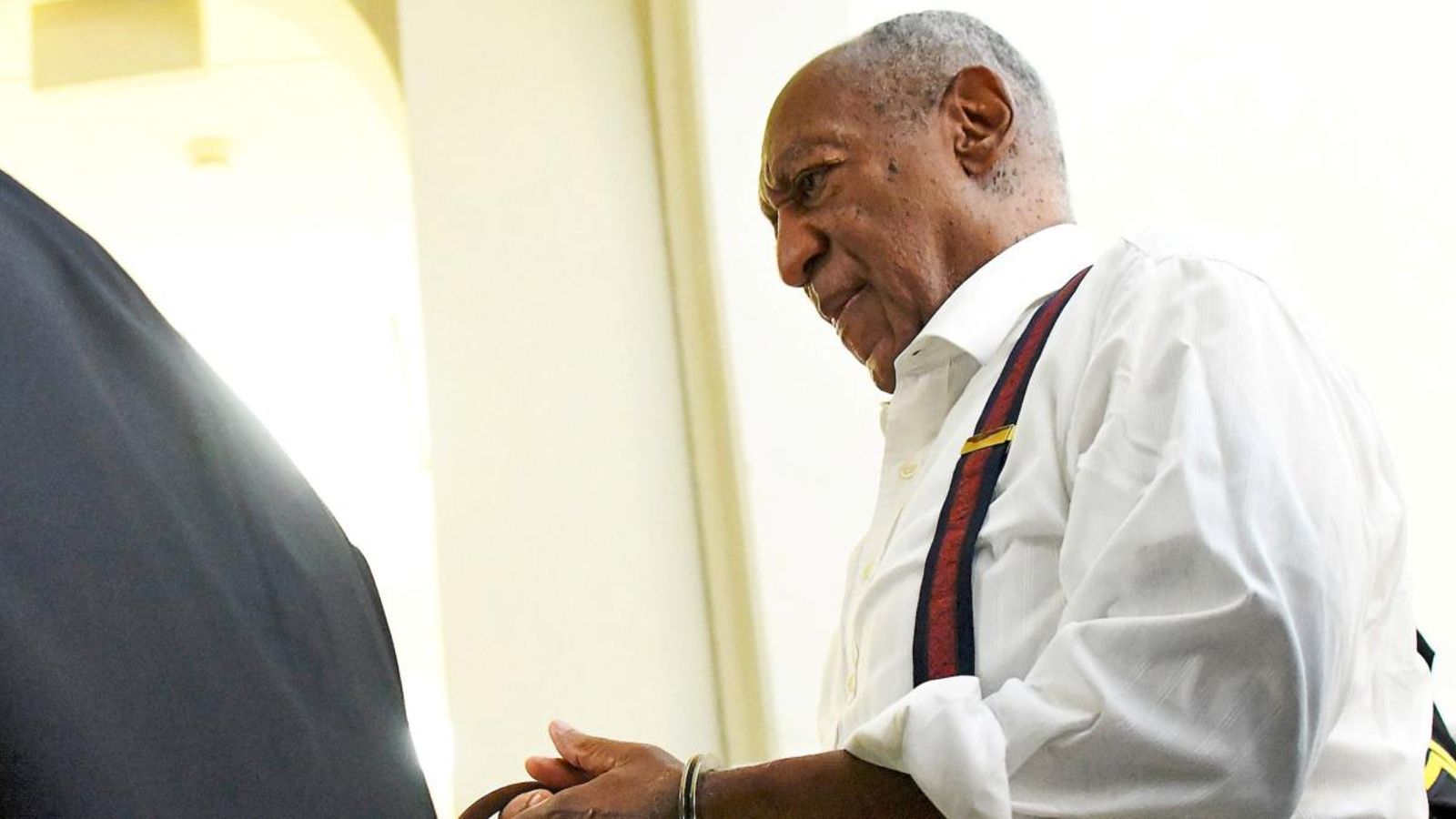 Bill Cosby abandona el Palau de Justícia del comtat de Montgomery
