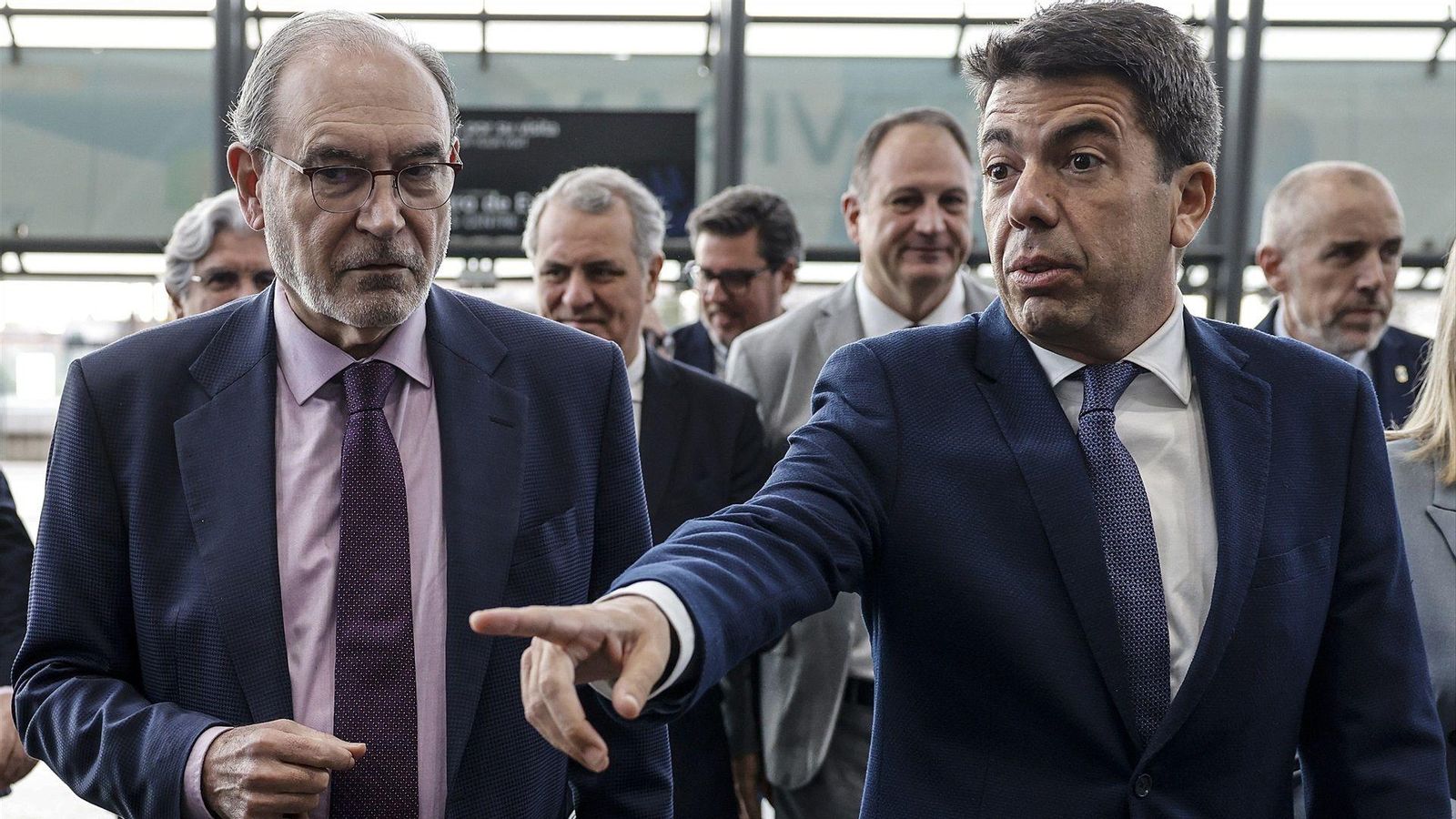 Mazón, en una visita a la Fira Cevisama Mazón, en una visita a la Fira Cevisama