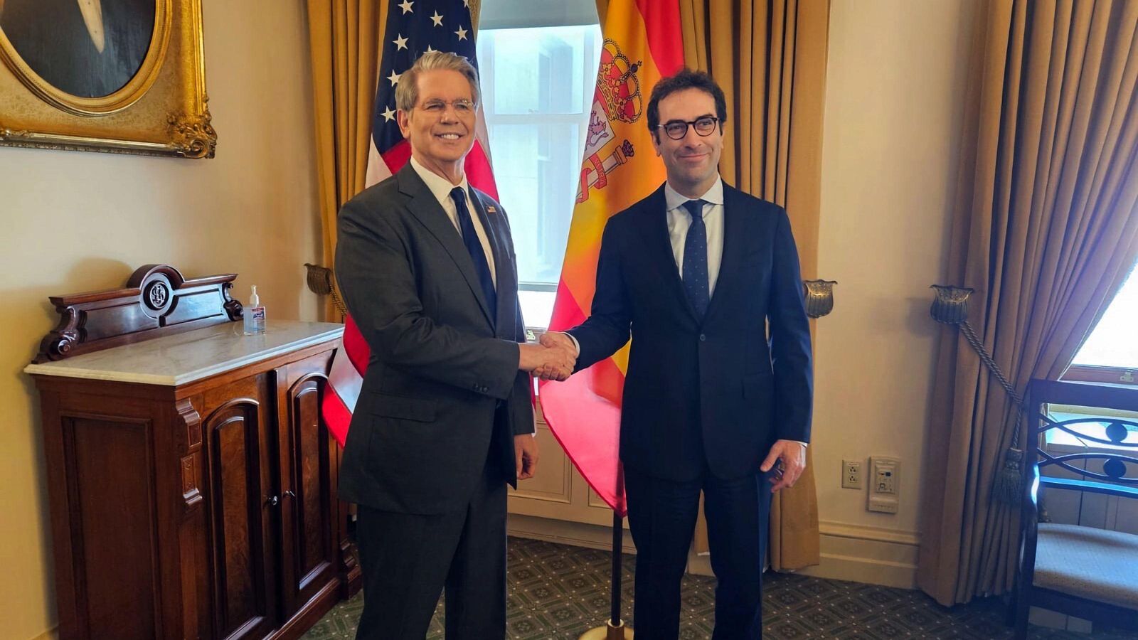 Reunió entre Carlos Cuerpo i Scott Bessent