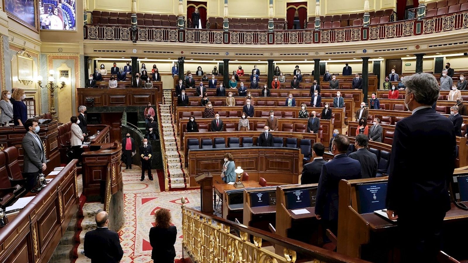 El Congrés ha guardat un minut de silencia en memòria de les víctimes de l'11M