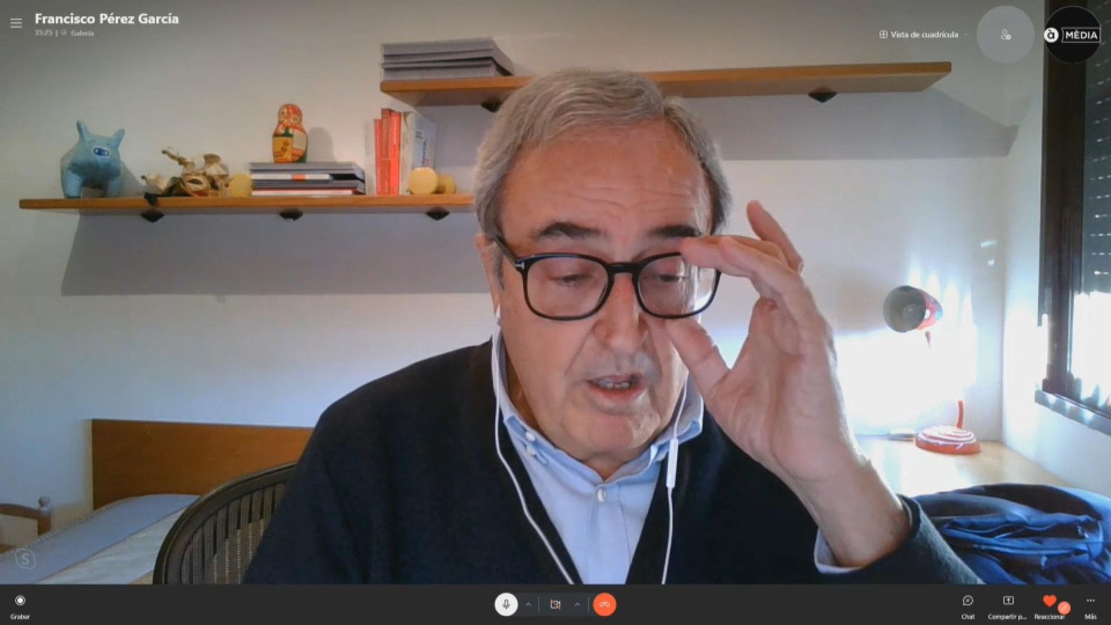 El director d'investigacions de l'IVIE, Francisco Pérez, durant la videoconferència amb la ràdio d'À Punt