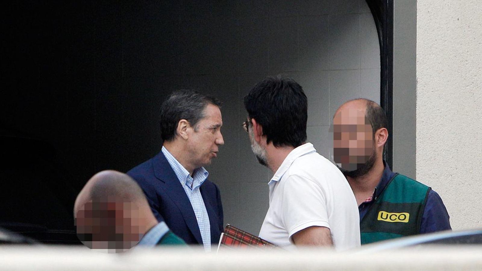 Eduardo Zaplana, a l'arribada al seu xalet de Benidorm