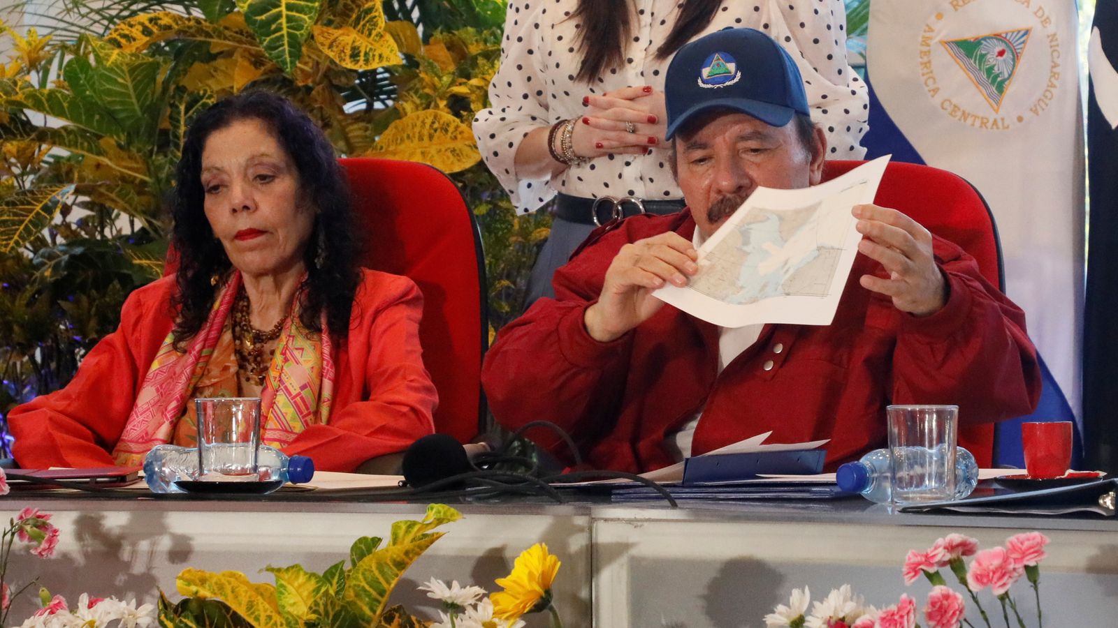 El president de Nicaragua, Daniel Ortega, i la vicepresidenta, Rosario Murillo, a Hondures el passat mes d'octubre