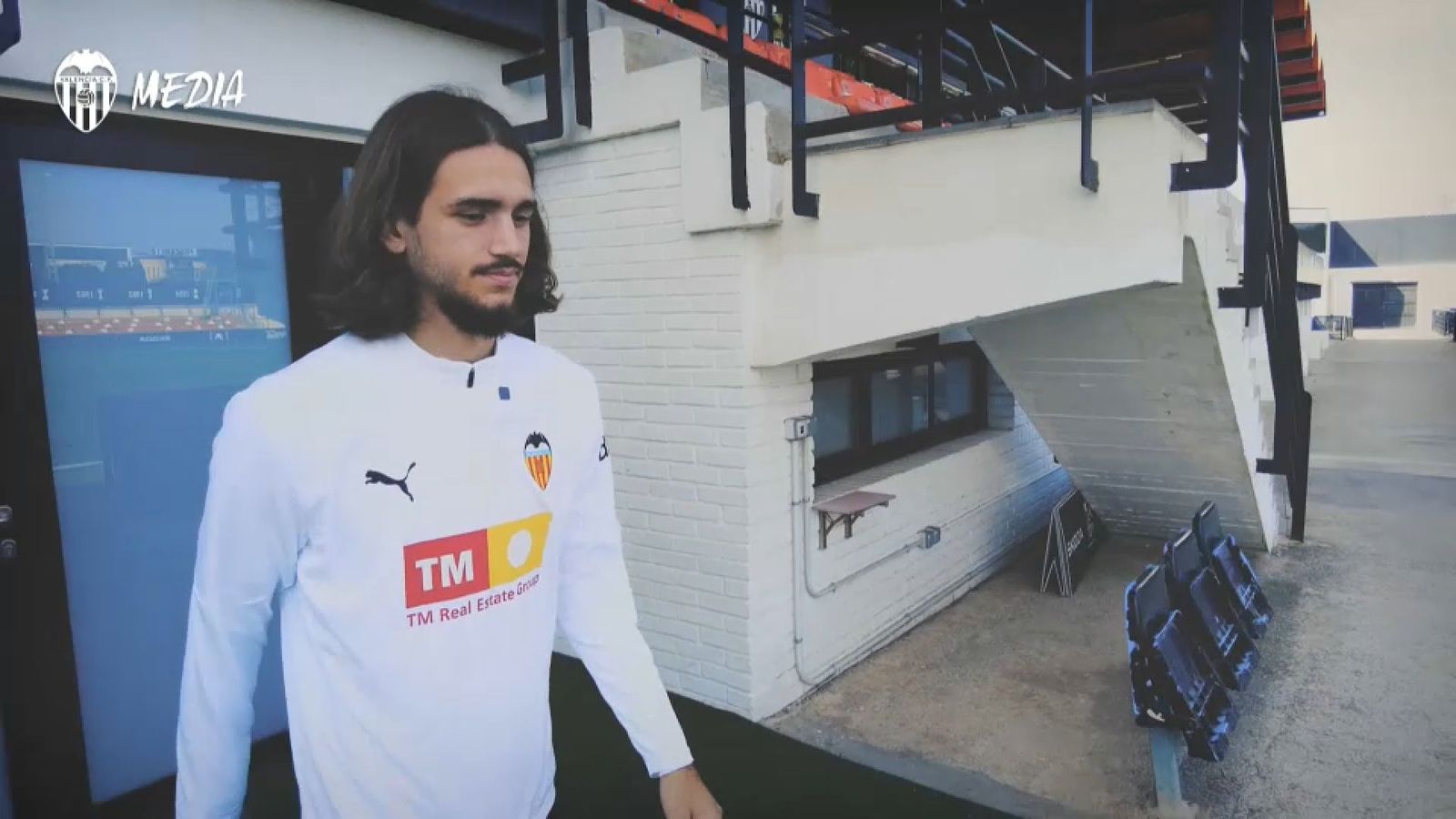 Yarek, possible salida