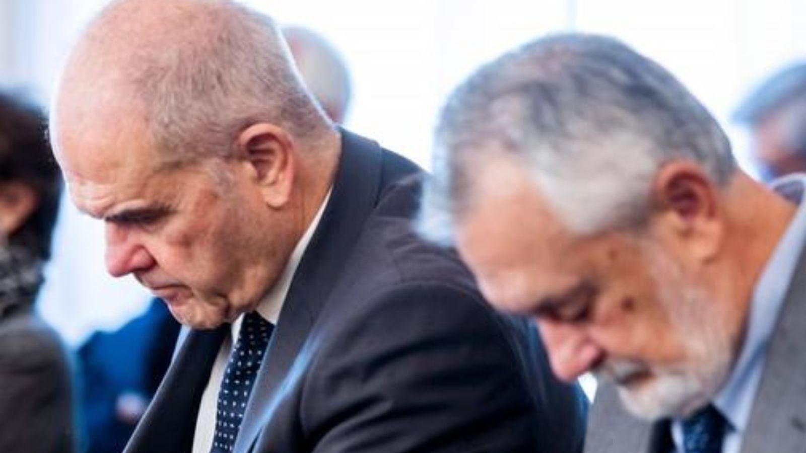 VÍDEO | Sis anys de presó a Griñán i nou anys d\'inhabilitació a Chaves pel cas dels ERO