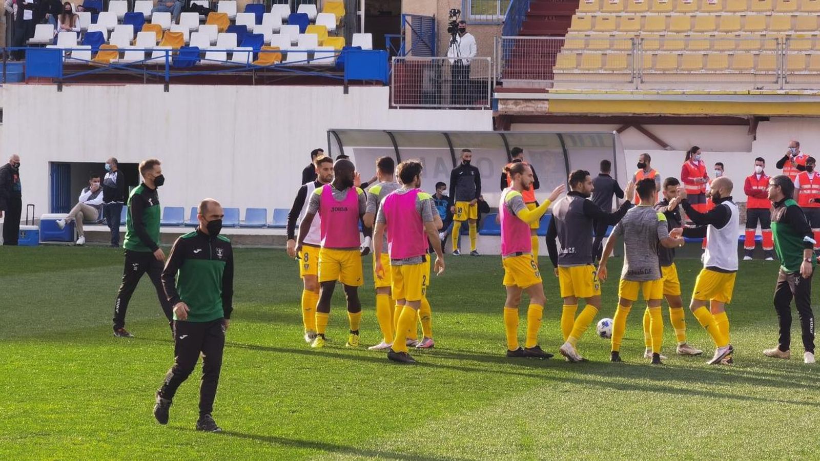 La necessitat de l'Atlètic Llevant supera l'Oriola (1-2)