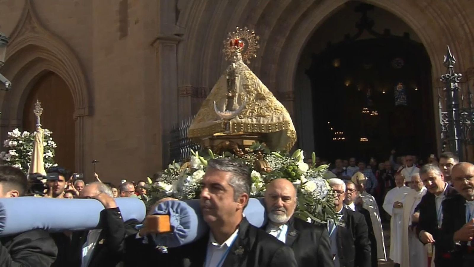 La Mare de Déu del Lledó deperta enorme fervor, devoció i sentiment i ara es compleix el primer centenari de la seua coronació