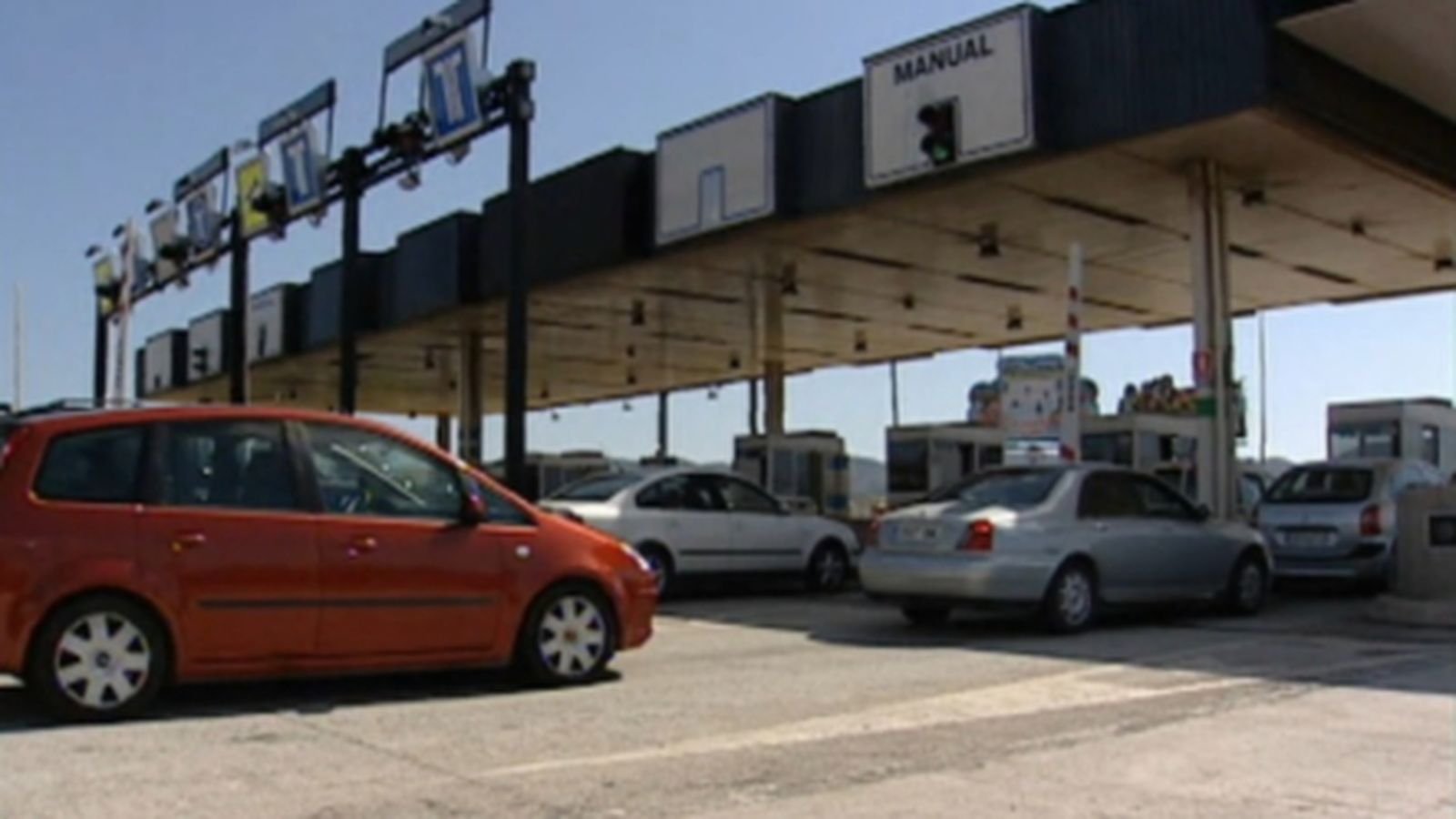 La concessió per a l'explotació d'aquesta autopista, una de les més antigues d'Espanya, caduca el desembre de 2019 però el govern central manté silenci sobre el seu rescat