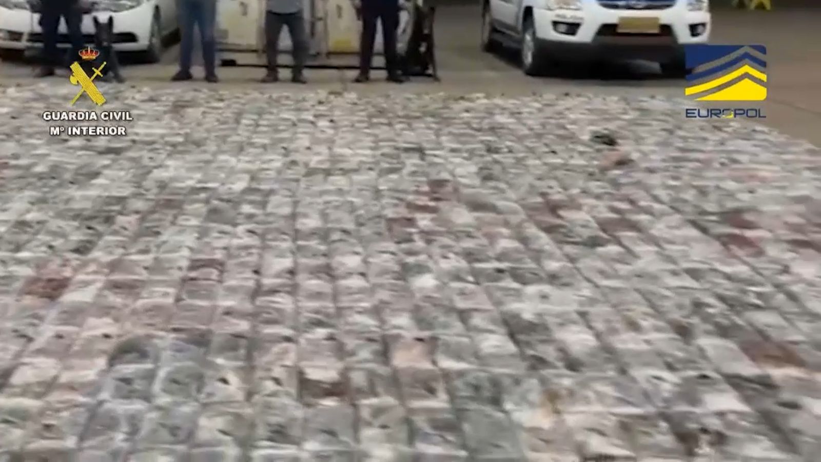 Droga invertinguda en l'operació policial